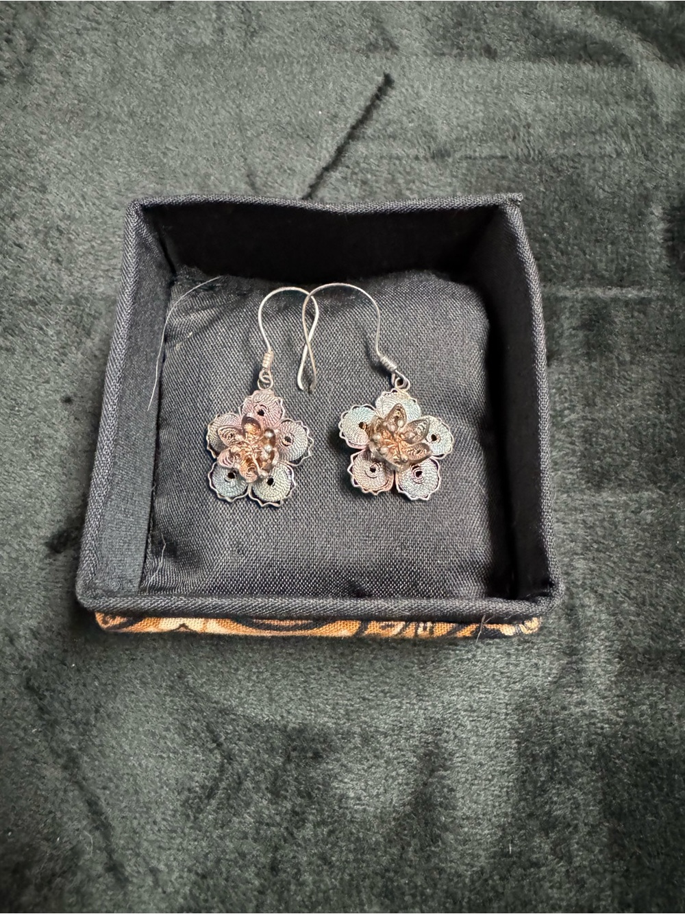 Cooper Wire Flower Earrings with Box